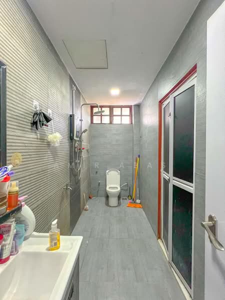 Bungalow for Sale in Shah Alam (Selangor) - Amir Abas - Bathroom - PropertyGuru.com.my