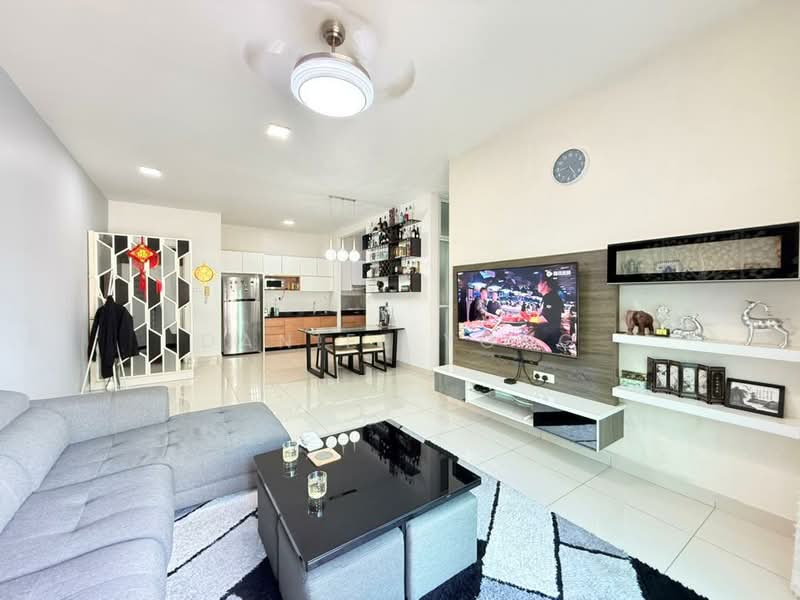 Service Residence for Sale at Skysuites @ Meldrum Hills - Daniel Yong - Living Room - PropertyGuru.com.my