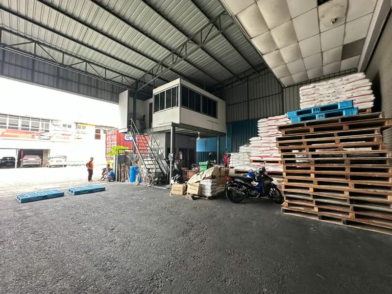 Semi-D Factory for Rent in Sungai Buloh (Selangor) - Lucas Lim - Exterior - PropertyGuru.com.my