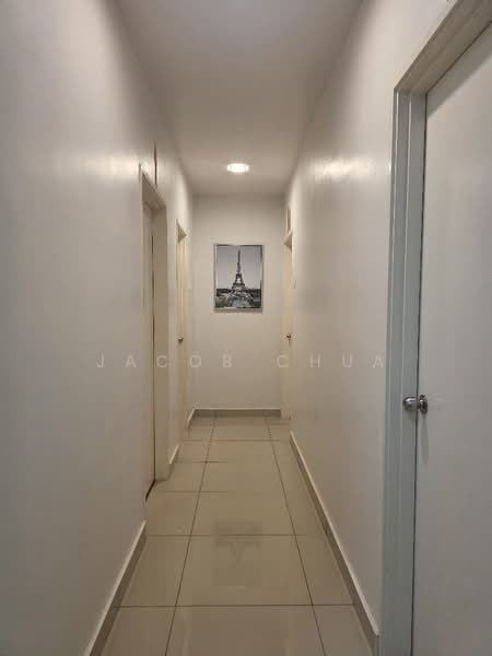 Apartment for Rent at Nusa Heights (Nusa Puncak) - Jacob Chua - Corridor - PropertyGuru.com.my