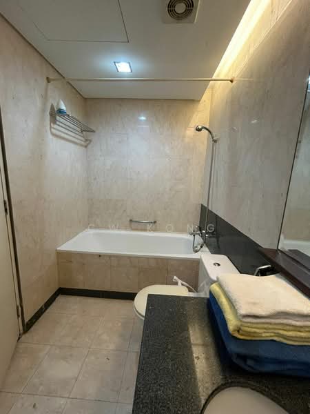 Servis Apartment untuk Disewa di i-Zen @ Kiara 2 - CW Kong - Bathroom - PropertyGuru.com.my