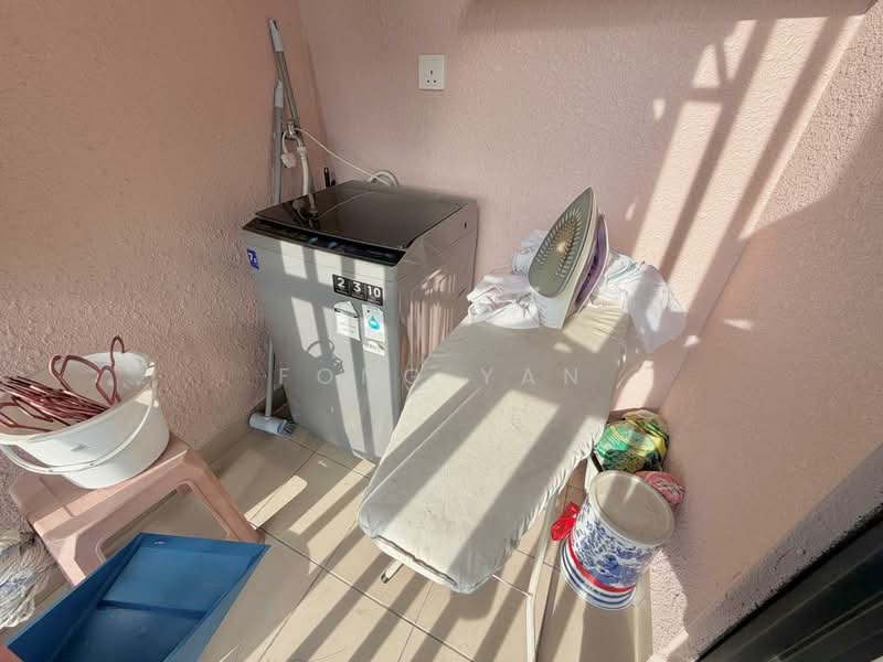 Servis Apartment untuk Disewa di EDUSENTRAL - Fong Yan - Balcony - PropertyGuru.com.my