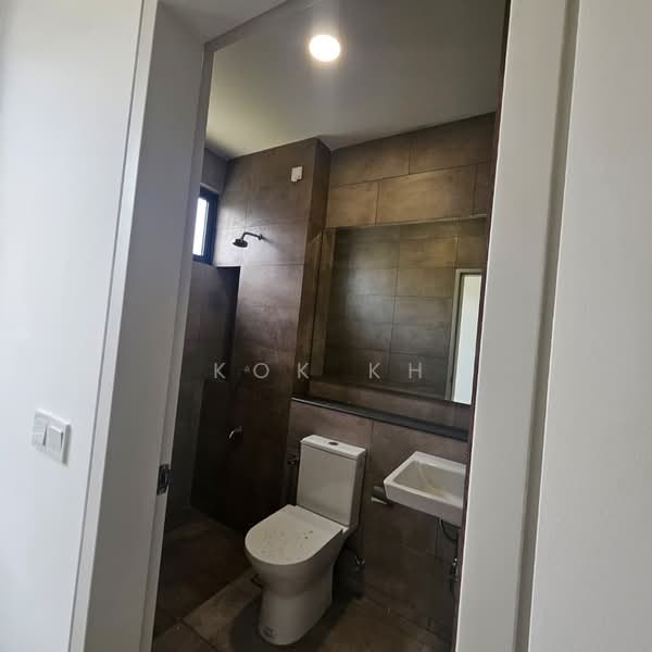 Rumah Teres untuk Disewa di Sungai Buloh (Selangor) - Kok KH - Bathroom - PropertyGuru.com.my