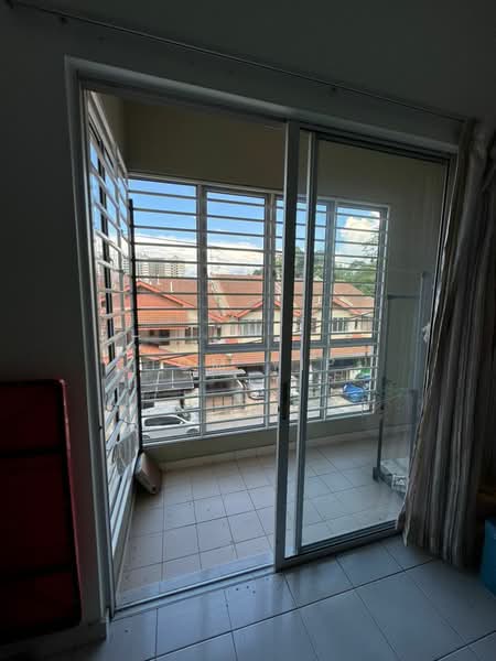 Townhouse for Sale in Batu Caves (Selangor) - Tom Yip - Balcony - PropertyGuru.com.my