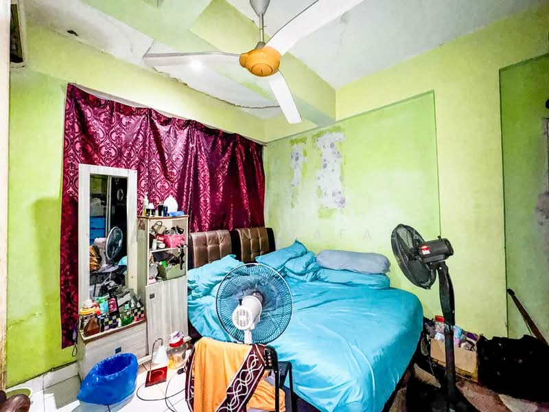 Apartment for Sale at Casmaria Apartment - Farhan Rafael - Bedroom - PropertyGuru.com.my