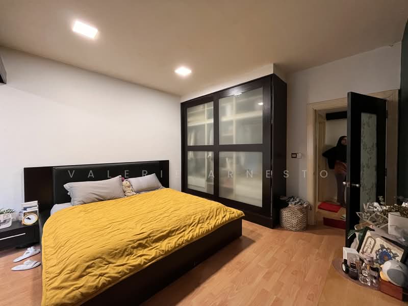 Condominium for Sale at Seri Maya Condominium - Valerie Arnesto - Bedroom - PropertyGuru.com.my