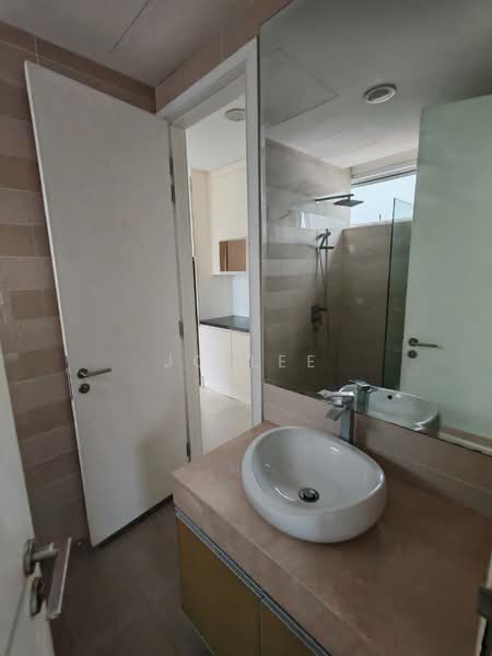 Servis Apartment untuk Dijual di Serviced Residence @ Binjai 8 - JC Lee - Bathroom - PropertyGuru.com.my