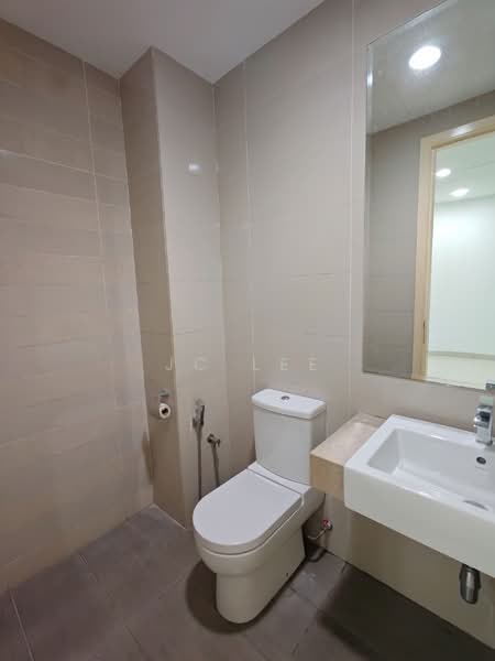 Servis Apartment untuk Dijual di Serviced Residence @ Binjai 8 - JC Lee - Bathroom - PropertyGuru.com.my