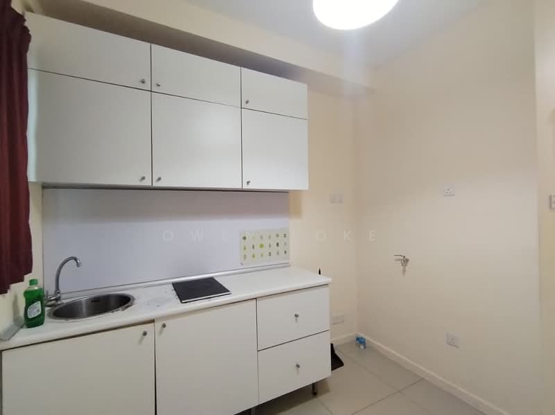 Servis Apartment untuk Disewa di Centrestage Designer Suite - Owen Loke - Kitchen - PropertyGuru.com.my