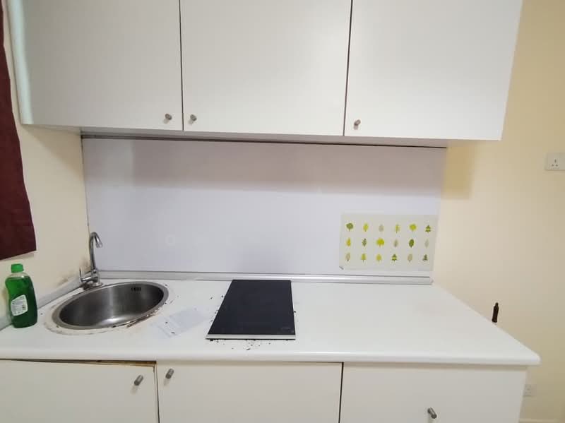 Servis Apartment untuk Disewa di Centrestage Designer Suite - Owen Loke - Kitchen - PropertyGuru.com.my