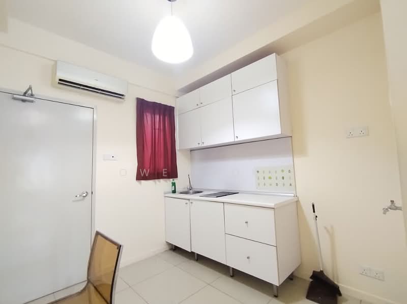 Servis Apartment untuk Disewa di Centrestage Designer Suite - Owen Loke - Kitchen - PropertyGuru.com.my