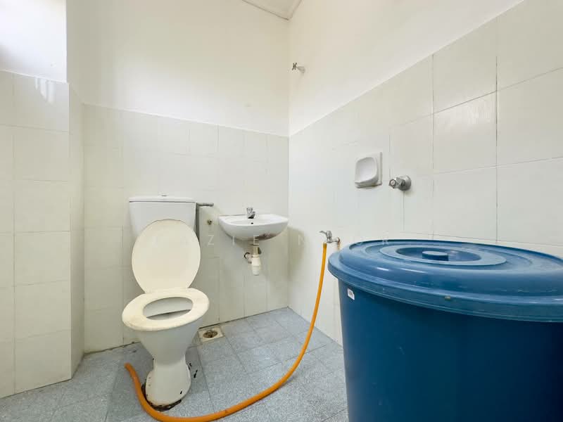 Terraced House for Sale in Sungai Buloh (Selangor) - Fazie Noor - Bathroom - PropertyGuru.com.my