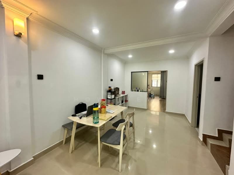 Terraced House for Sale in Batu Berendam (Melaka) - How Liew - Dining Room - PropertyGuru.com.my