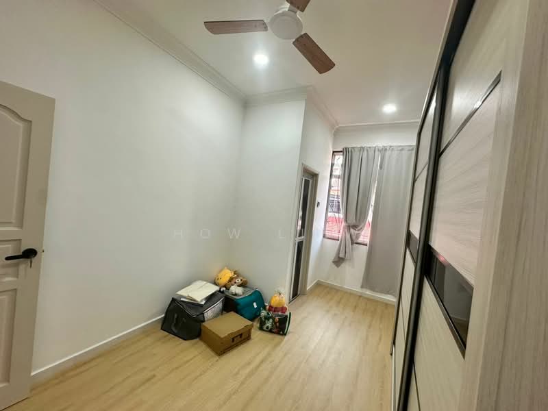 Terraced House for Sale in Batu Berendam (Melaka) - How Liew - Bedroom - PropertyGuru.com.my