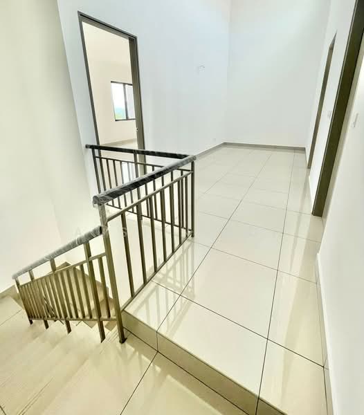 Townhouse for Sale in Kajang (Selangor) - Austin Goh - Corridor - PropertyGuru.com.my