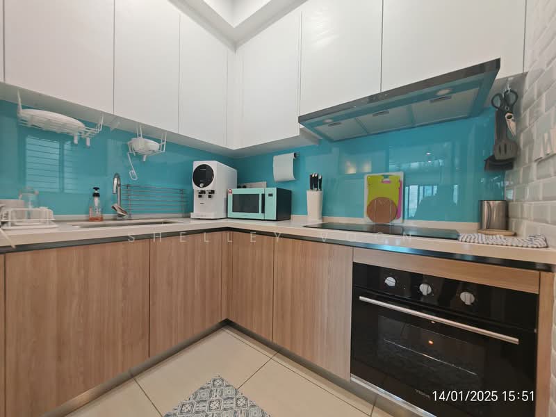 Condominium for Rent at Queens Residences Q1 @ Queens Waterfront - Shelley Voon - Kitchen - PropertyGuru.com.my