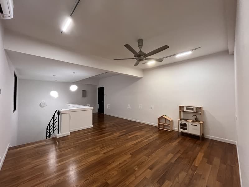 Kondominium untuk Dijual di Kiaramas Sutera - Valerie Arnesto - Upper Living Hall - PropertyGuru.com.my