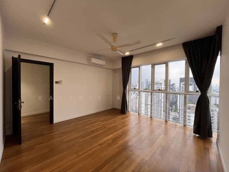 Kondominium untuk Dijual di Kiaramas Sutera - Valerie Arnesto - Bedroom 1 - PropertyGuru.com.my