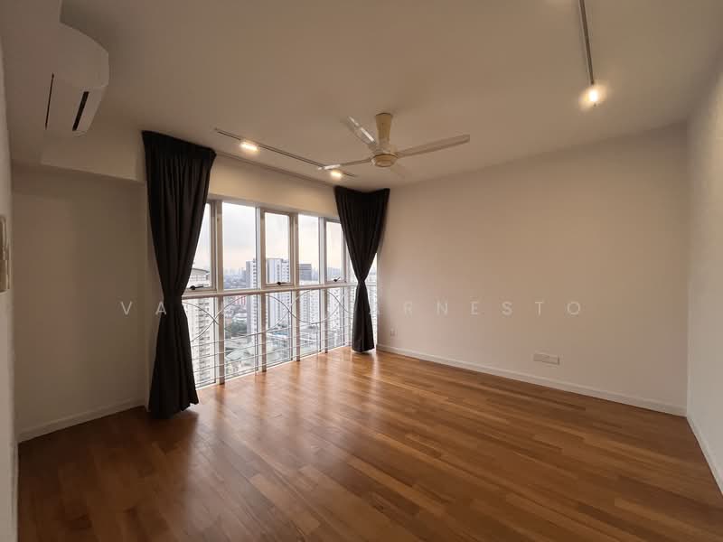Kondominium untuk Dijual di Kiaramas Sutera - Valerie Arnesto - Bedroom 1 - PropertyGuru.com.my