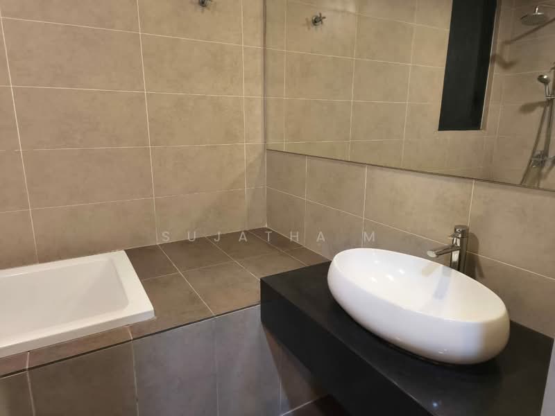 Servis Apartment untuk Disewa di KL Gateway Premium Residences - Sujatha M - Bathroom - PropertyGuru.com.my
