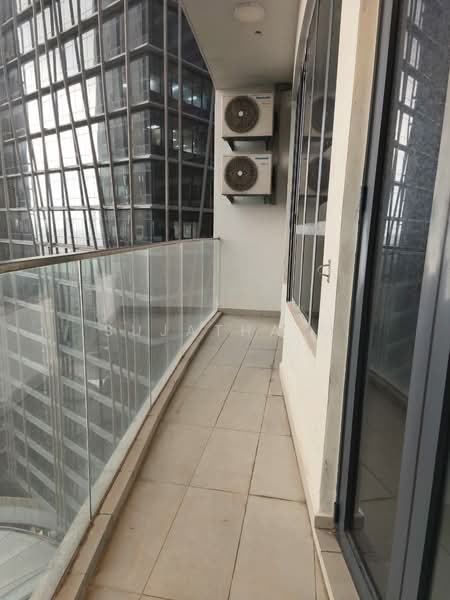 Servis Apartment untuk Disewa di KL Gateway Premium Residences - Sujatha M - Balcony - PropertyGuru.com.my