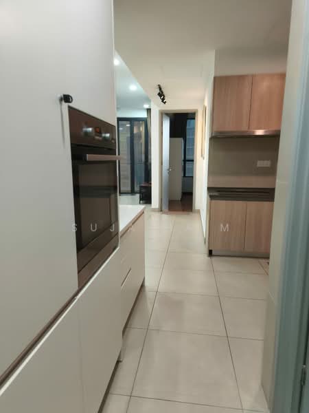 Servis Apartment untuk Disewa di KL Gateway Premium Residences - Sujatha M - Kitchen - PropertyGuru.com.my