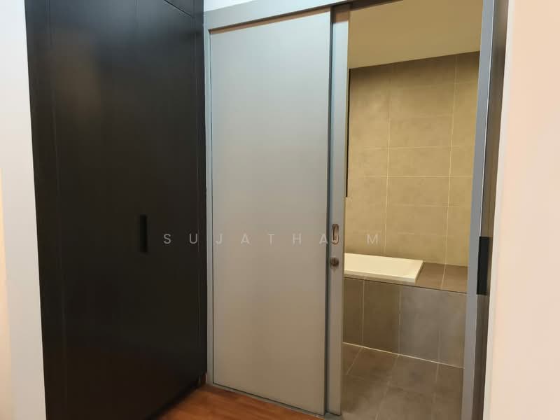 Servis Apartment untuk Disewa di KL Gateway Premium Residences - Sujatha M - Bathroom - PropertyGuru.com.my