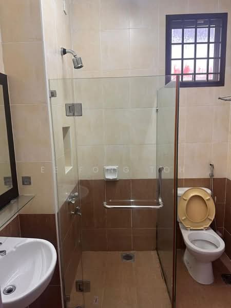 Rumah Banglo untuk Dijual di Taman Mount Austin (Tebrau) - Ee Fong Toh - Bathroom - PropertyGuru.com.my