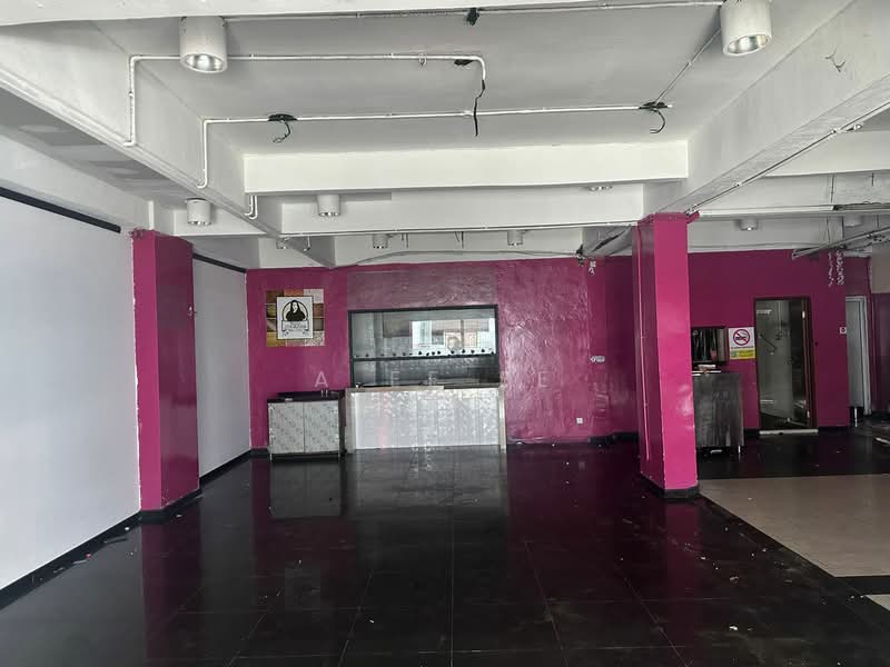 Kedai untuk Disewa di Bukit Jambul (Penang) - A Ee Ee - Interior - PropertyGuru.com.my