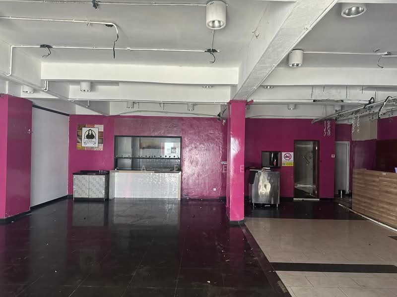 Kedai untuk Disewa di Bukit Jambul (Penang) - A Ee Ee - Interior - PropertyGuru.com.my