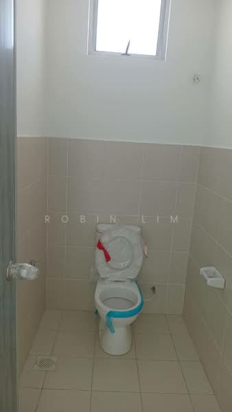 Kedai untuk Disewa di Gelang Patah (Johor) - Robin Lim - Bathroom - PropertyGuru.com.my