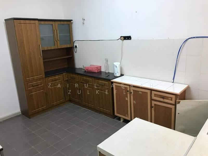Rumah Teres 2 Tingkat untuk Dijual di Bangi (Selangor) - Zairul Asrah Zulkefli - Kitchen - PropertyGuru.com.my