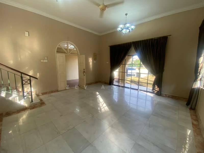 Rumah Teres untuk Disewa di Bukit Rahman Putra (Sungai Buloh) - Zev Azez - PropertyGuru.com.my