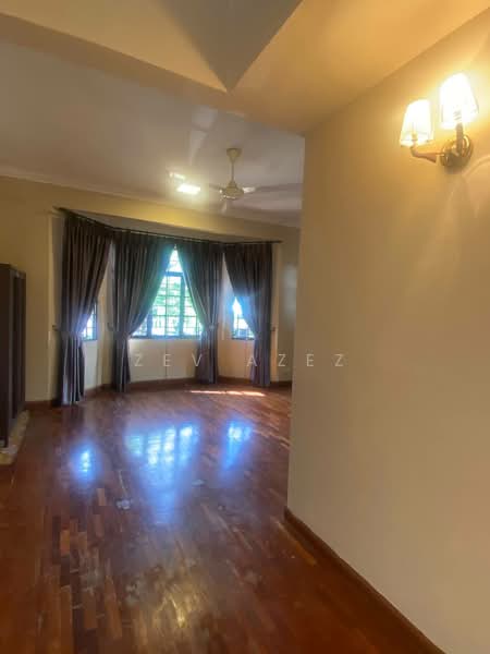 Rumah Teres untuk Disewa di Bukit Rahman Putra (Sungai Buloh) - Zev Azez - PropertyGuru.com.my