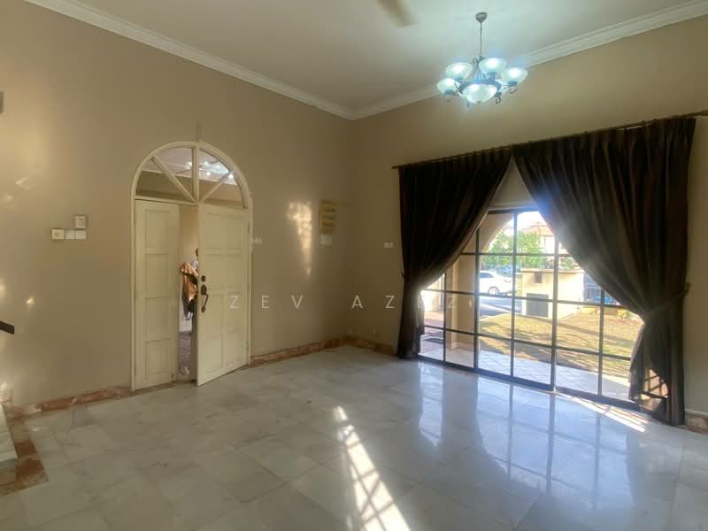 Rumah Teres untuk Disewa di Bukit Rahman Putra (Sungai Buloh) - Zev Azez - PropertyGuru.com.my