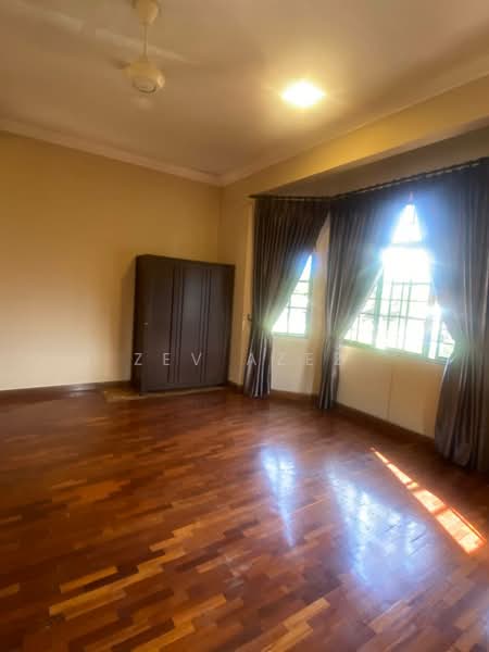 Rumah Teres untuk Disewa di Bukit Rahman Putra (Sungai Buloh) - Zev Azez - PropertyGuru.com.my