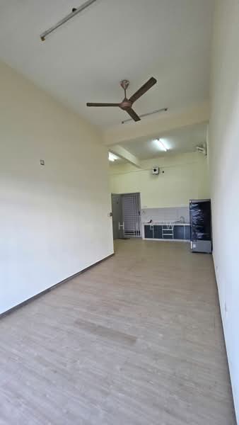 Service Residence for Sale at The Garden Residences - Lex Hiew - Kitchen - PropertyGuru.com.my