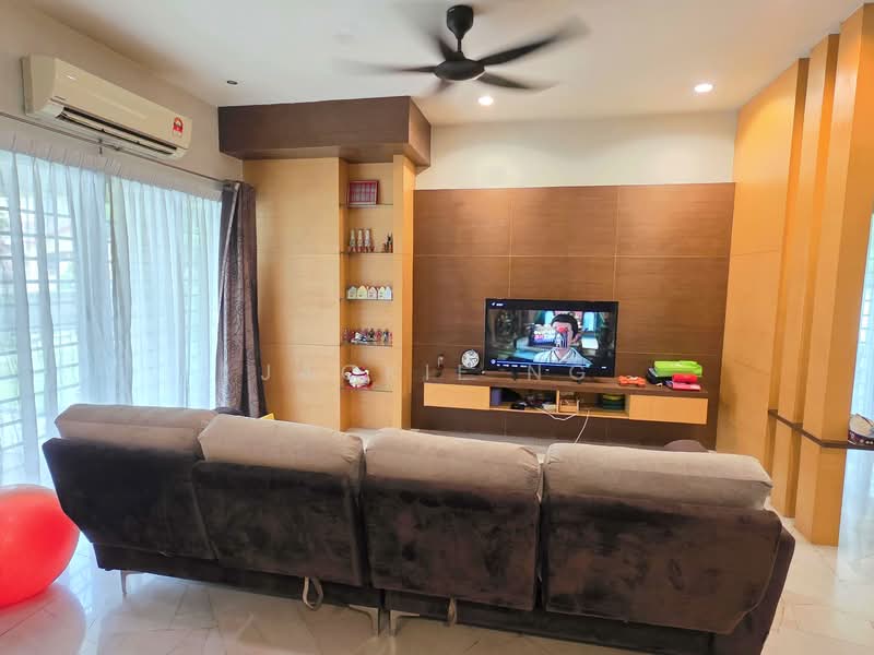 Rumah Teres 2-Tingkat untuk Dijual di Ara Damansara (Selangor) - Jackie Ng - Living Room - PropertyGuru.com.my