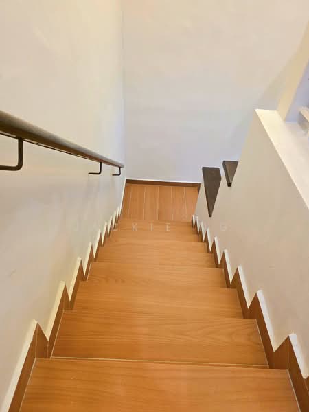 Rumah Teres 2-Tingkat untuk Dijual di Ara Damansara (Selangor) - Jackie Ng - Staircase - PropertyGuru.com.my