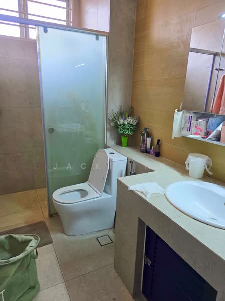 Rumah Teres 2-Tingkat untuk Dijual di Ara Damansara (Selangor) - Jackie Ng - Attached Bathroom - PropertyGuru.com.my