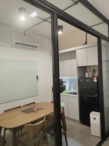 Kedai / Pejabat untuk Dijual di Taman Petaling Utama (Petaling Jaya) - Christina Ho - Kitchen - PropertyGuru.com.my