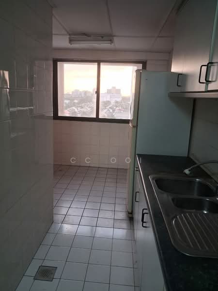 Condominium for Sale at Spring Villa Condominium - CC Ooi - Kitchen - PropertyGuru.com.my