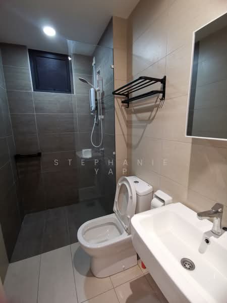 Servis Apartment untuk Dijual di Gravit8, Klang - Stephanie Yap - Bathroom - PropertyGuru.com.my