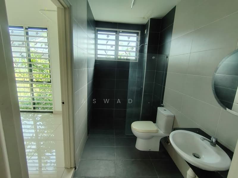 Semi-Detached House for Sale in Bertam Perdana 2 (Kepala Batas) - Aswad . - Bathroom - PropertyGuru.com.my