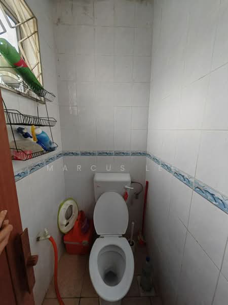 1-storey Terraced House for Sale in Batu Caves (Kuala Lumpur) - Marcus Lee - Bathroom - PropertyGuru.com.my
