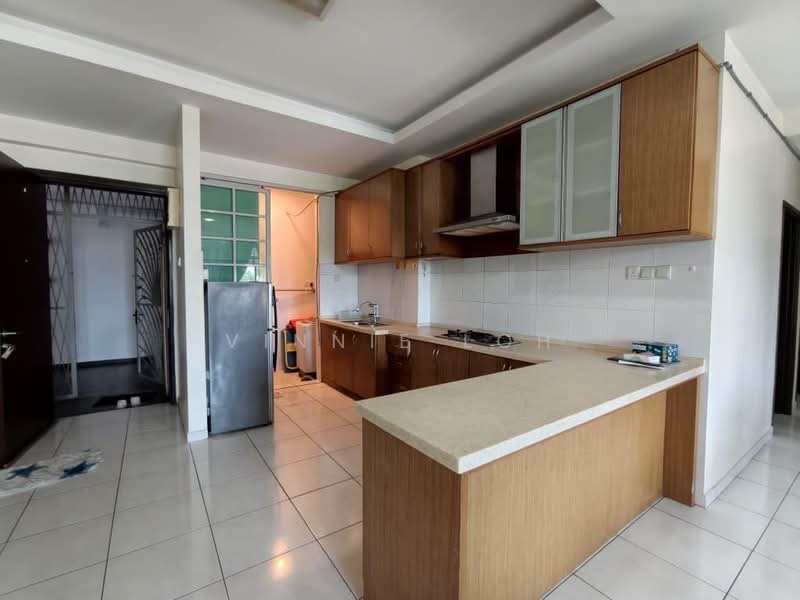 Kondominium untuk Disewa di The Brezza - Vinnie Loh - Kitchen - PropertyGuru.com.my