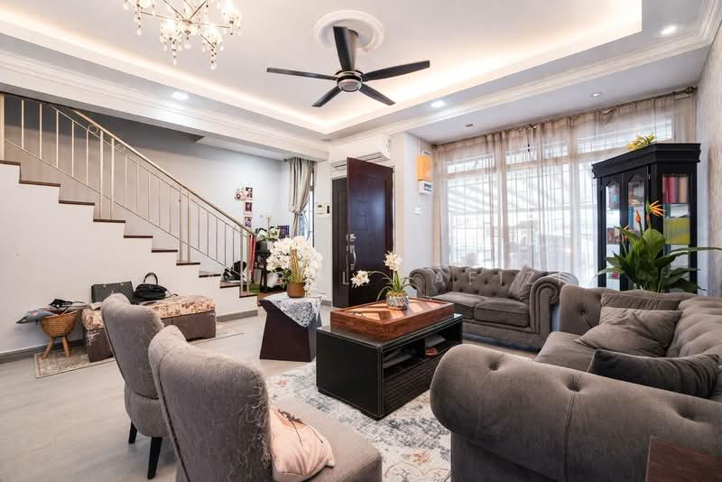 Rumah Teres 2 Tingkat untuk Dijual di Taman Sierra Ukay (Ulu Kelang) - Shahrul Hafizi - Living Room - PropertyGuru.com.my