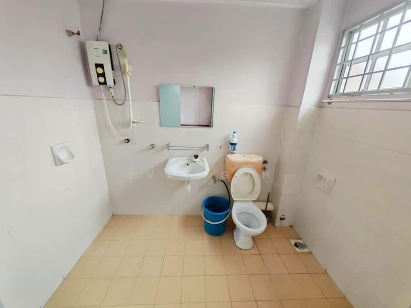 2-storey Terraced House for Sale in Saujana Puchong (Puchong) - Evan Goh - Bathroom - PropertyGuru.com.my