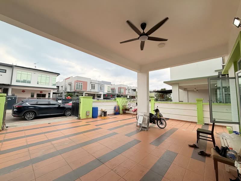 Cluster House for Sale in Taman Kempas Indah (Tebrau) - Ee Fong Toh - PropertyGuru.com.my
