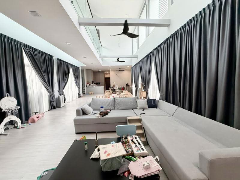 Rumah Banglo untuk Dijual di Saujana (Selangor) - Kenny Chua - Living Room - PropertyGuru.com.my